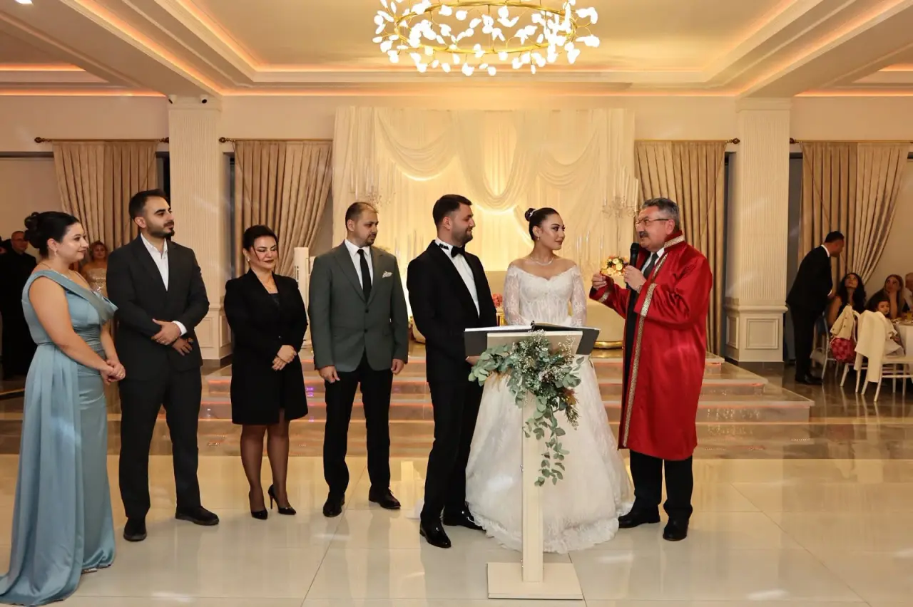 Sevindik ve Doğuç Çifti Hayatlarını Birleştirdi 3