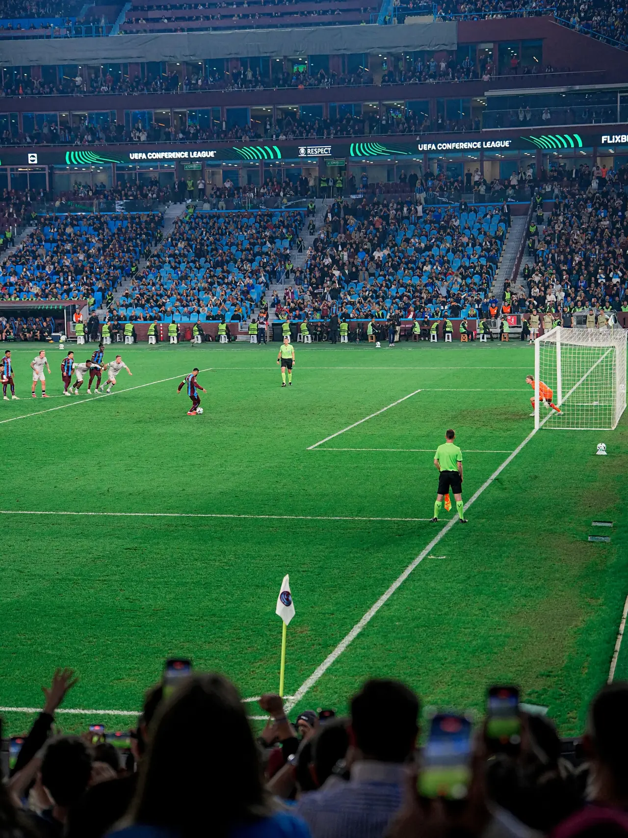 Trabzonspor Avrupa'da Yoluna Firesiz Devam Ediyor: 2-0 3