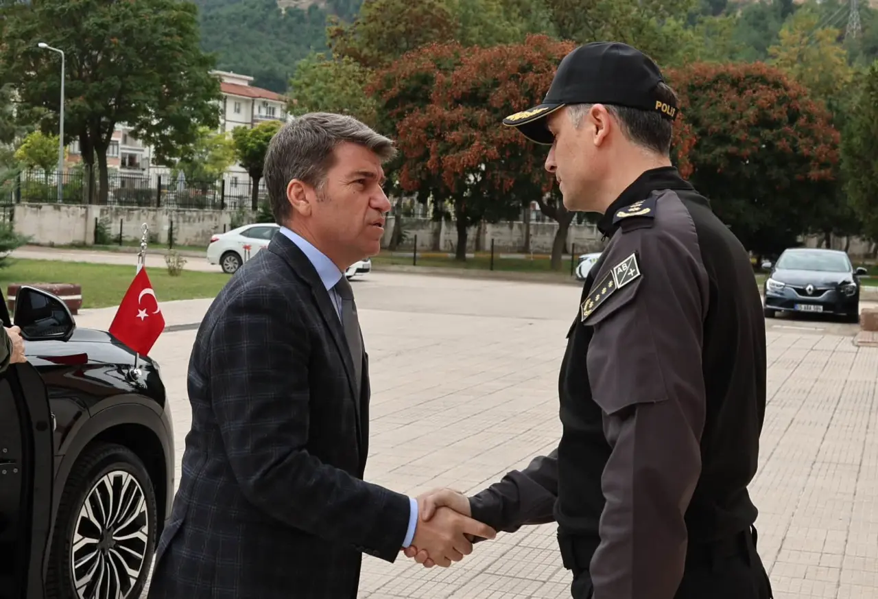 Vali Bakan’dan Emniyete Ziyaret! 1