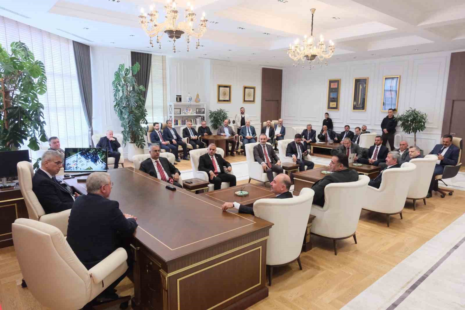 bakan-memisoglu-corum-su-anda-anadolunun-goz-bebegi-bir-sehir-olmus