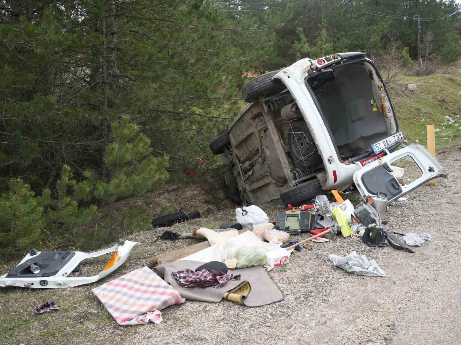 bayram-tatili-yolunda-kaza-3-yarali
