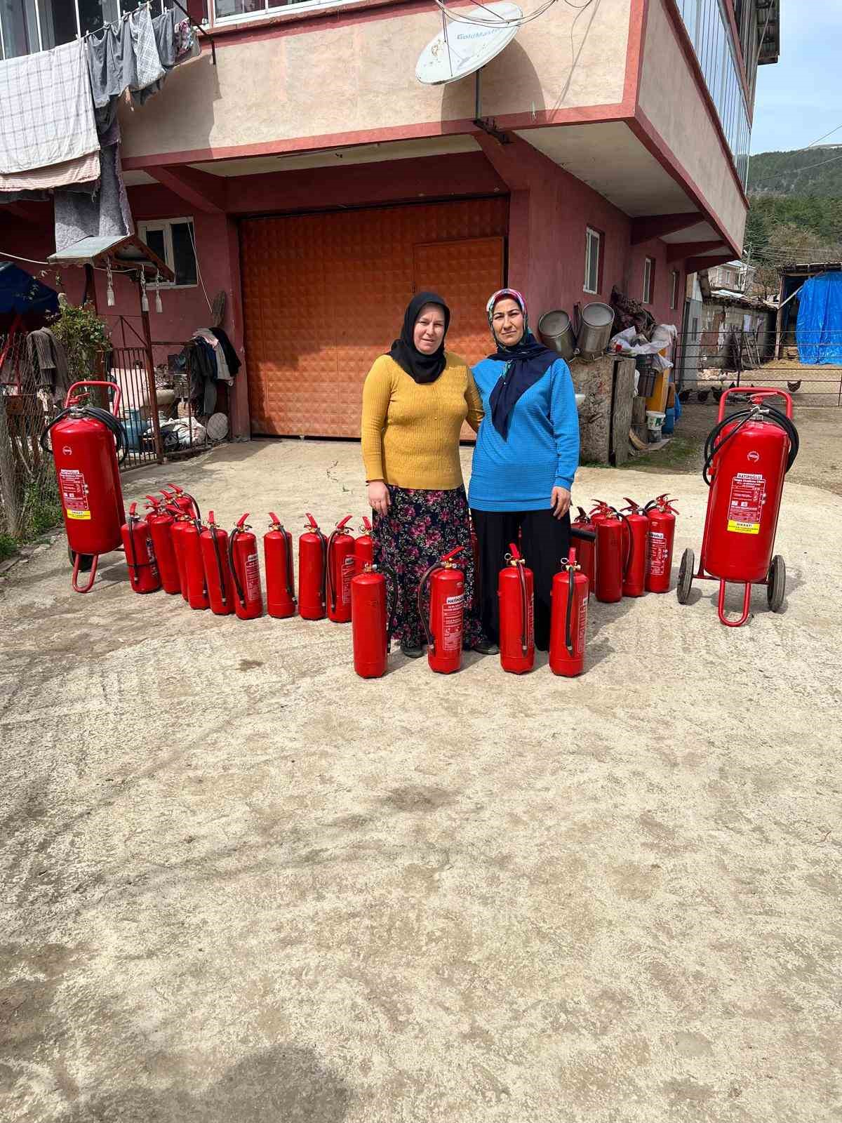 muhtar-koylulere-yangin-tupu-dagitti