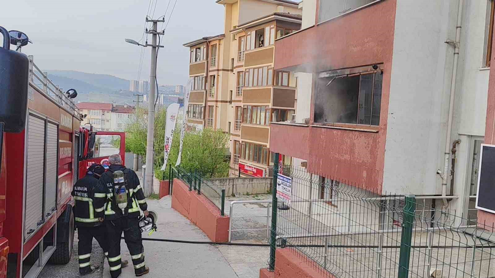 ogrencilerin-kaldigi-evde-cikan-yangin-sonduruldu