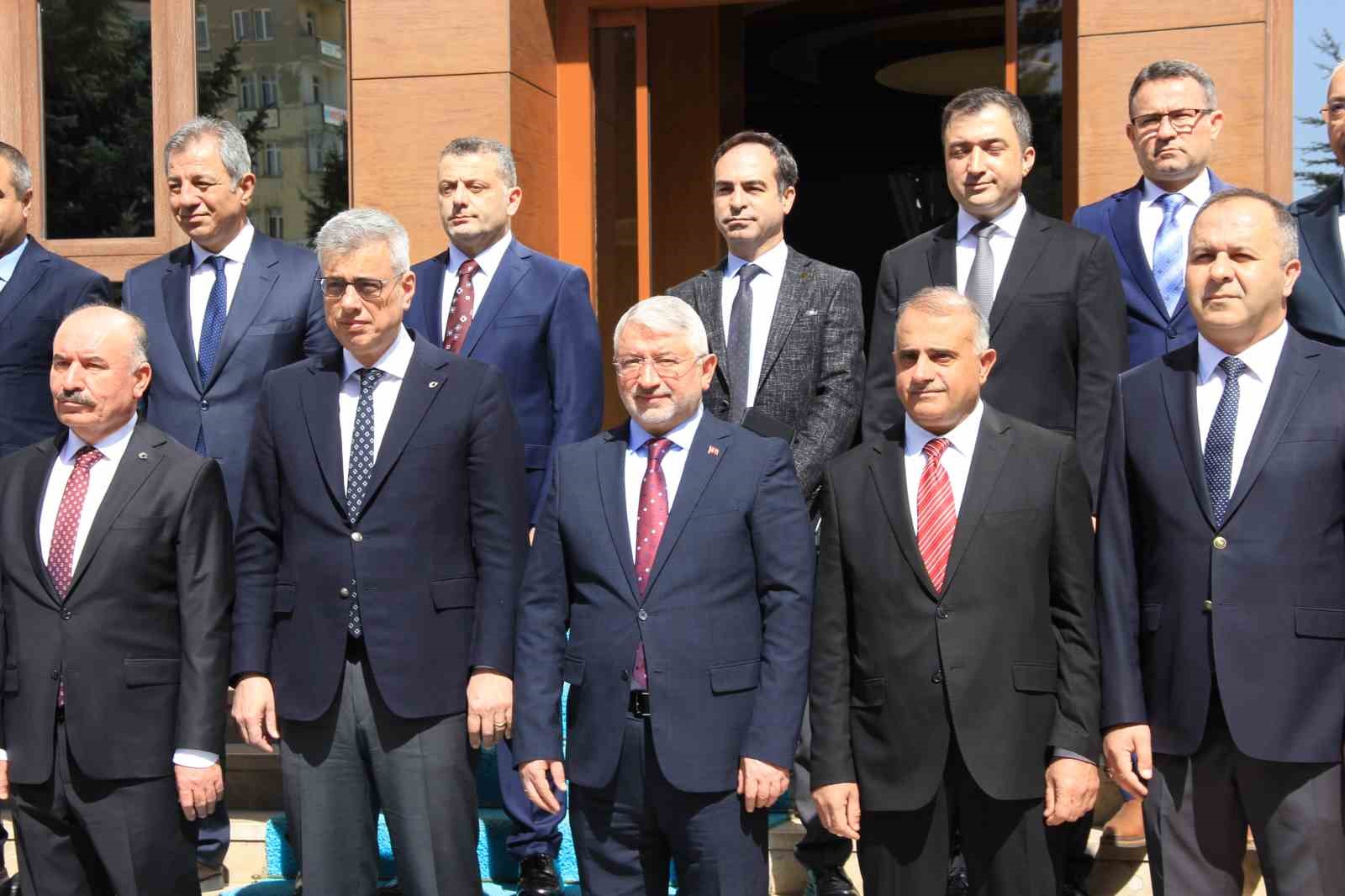 saglik-bakani-kemal-memisoglu-corumda-saglik-yoneticileriyle-bulustu