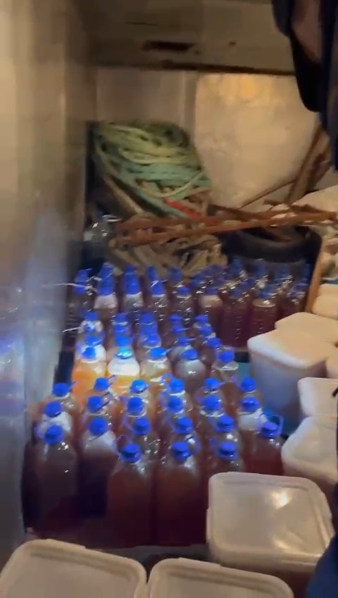 samsunda-balikci-deknesine-kacak-bal-operasyonu-1-ton-240-kilo-bal-ele-gecirildi
