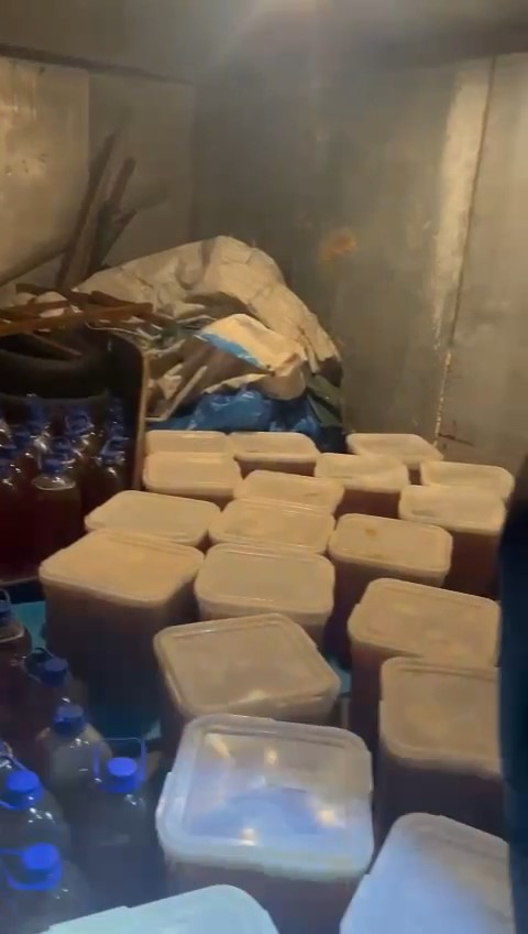 samsunda-balikci-deknesine-kacak-bal-operasyonu-1-ton-240-kilo-bal-ele-gecirildi