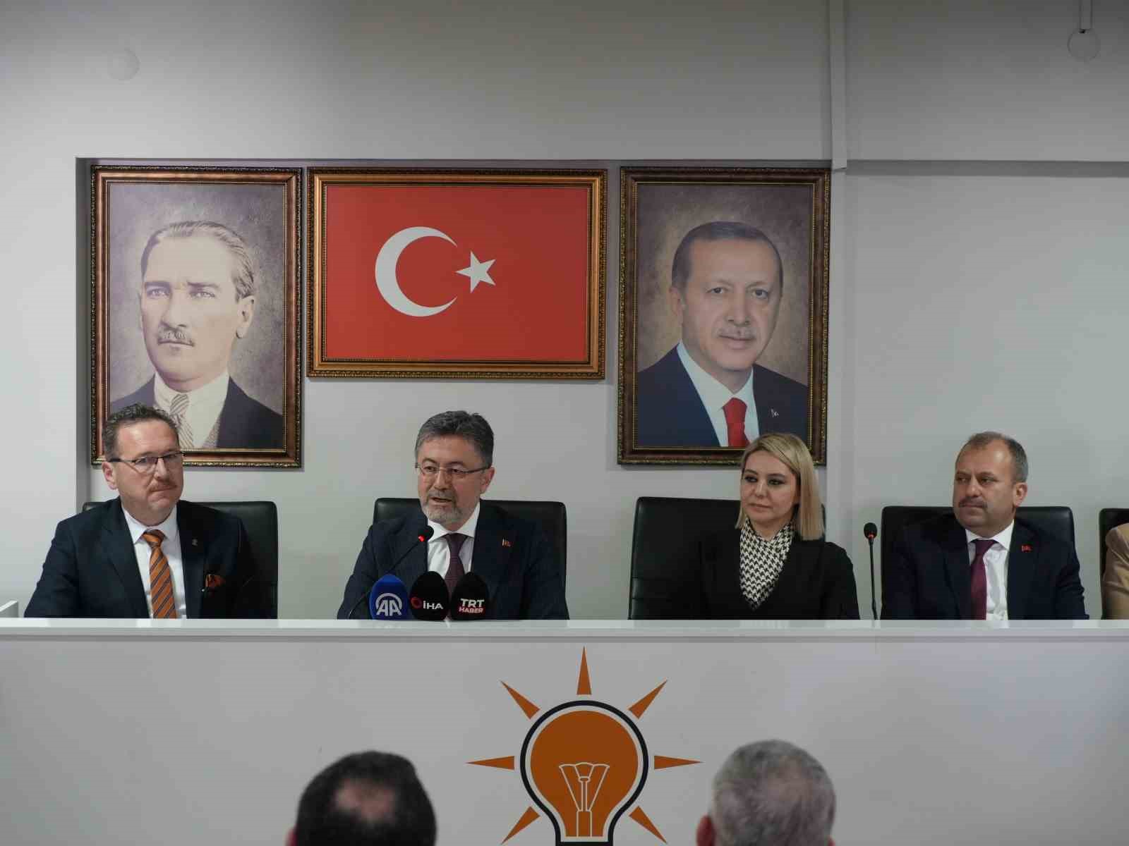 tarim-ve-orman-bakani-yumakli-insanlarin-sokaga-cagrilarak-yolsuzluklarin-perdelenme-amaci-guttugunu-herkes-biliyor