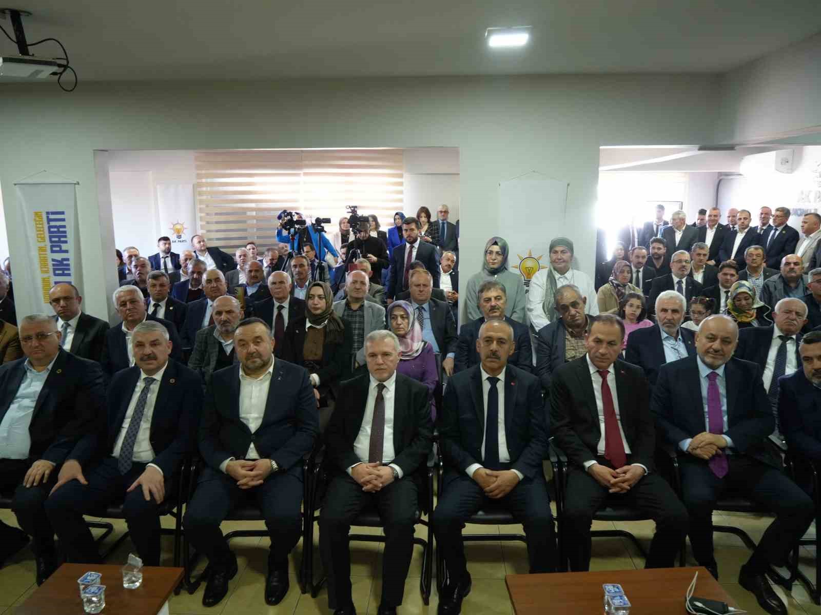tarim-ve-orman-bakani-yumakli-insanlarin-sokaga-cagrilarak-yolsuzluklarin-perdelenme-amaci-guttugunu-herkes-biliyor