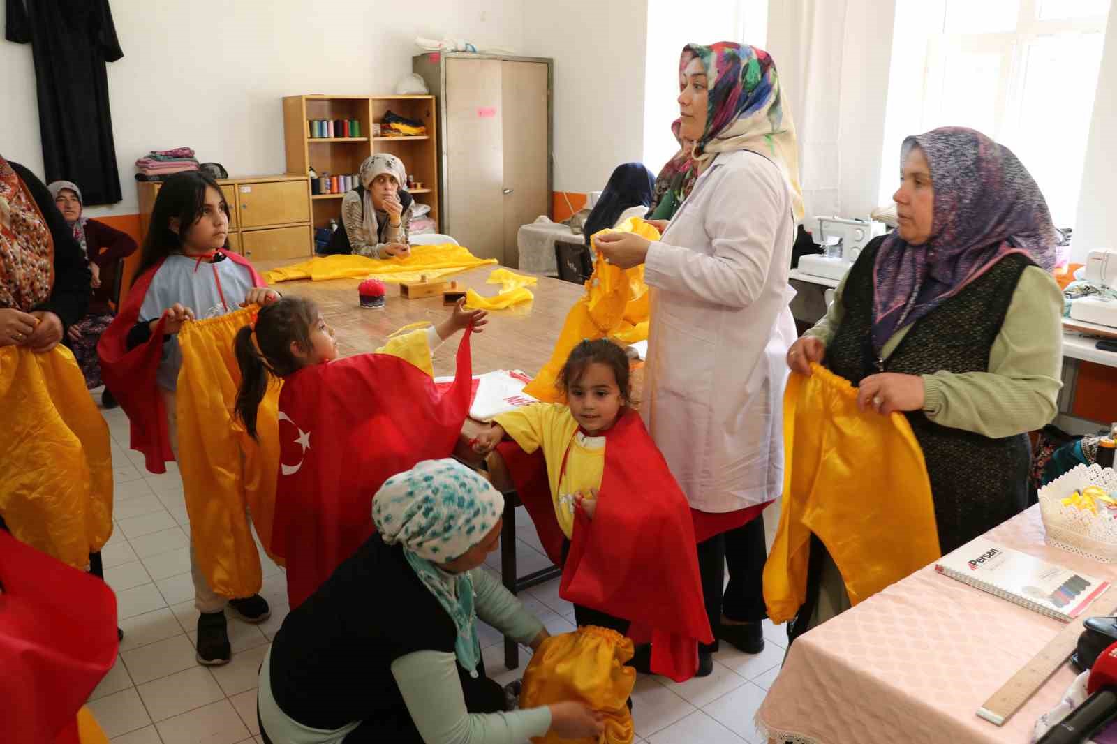 amasyada-cocuklarin-23-nisan-kiyafeti-koy-yasam-merkezinden