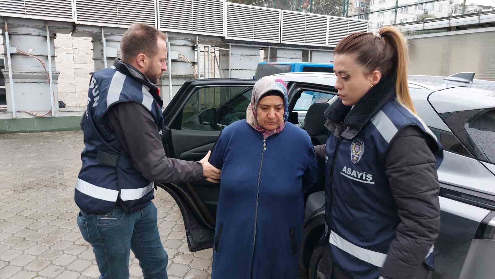 anne-vahseti-ogretmen-kizini-bogarak-oldurdu-bilegini-keserek-intihar-susu-verdi