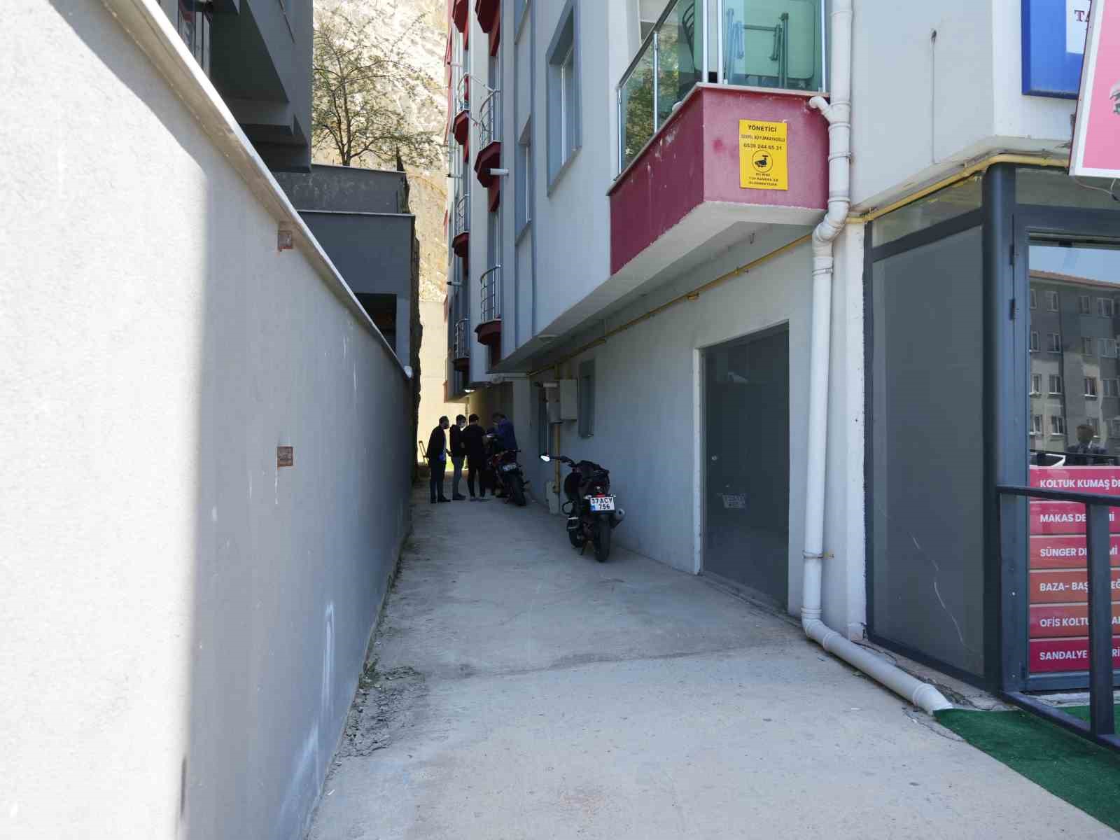 apartmani-saran-kokunun-ardindan-vahset-cikti