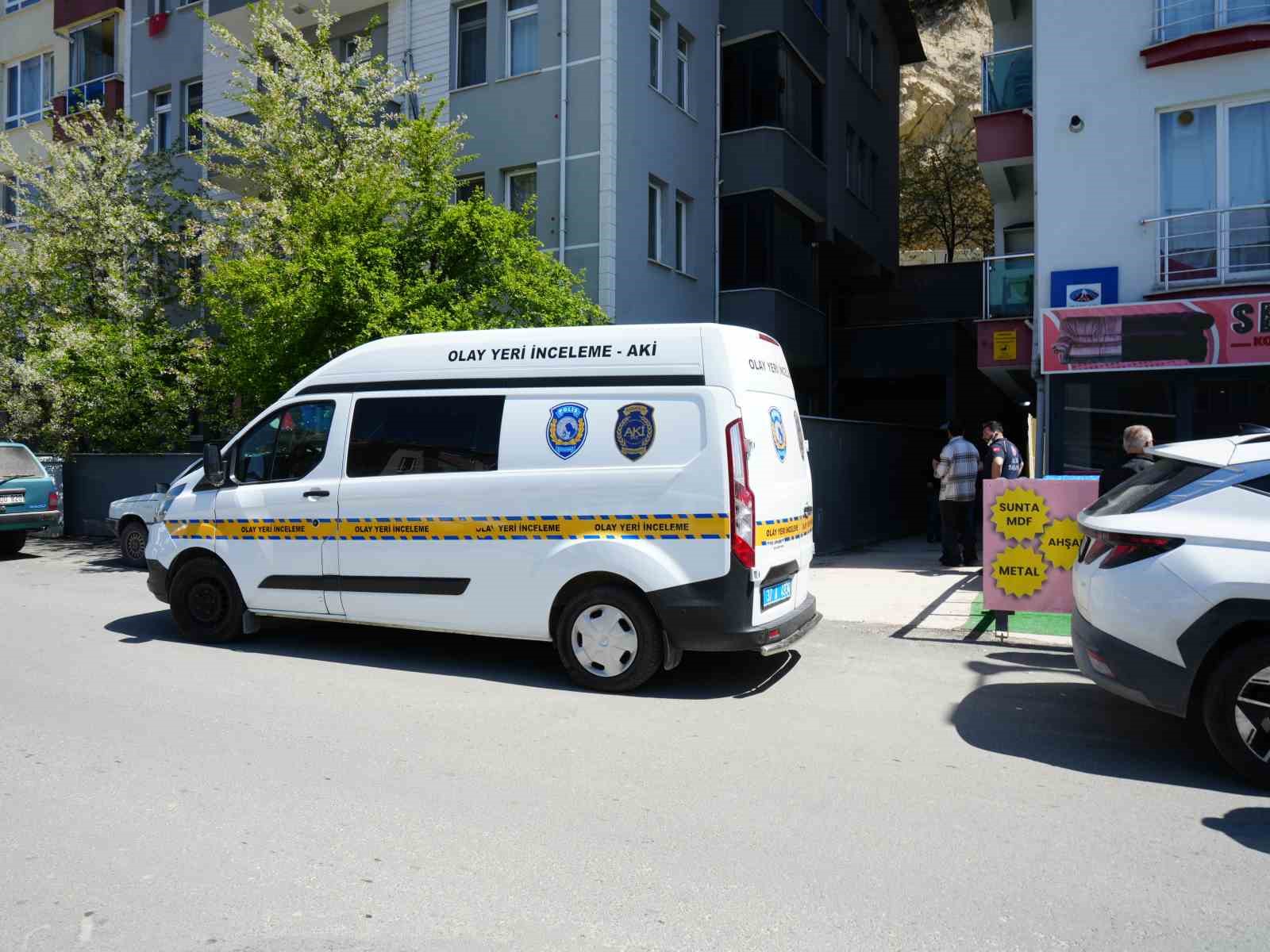 apartmani-saran-kokunun-ardindan-vahset-cikti