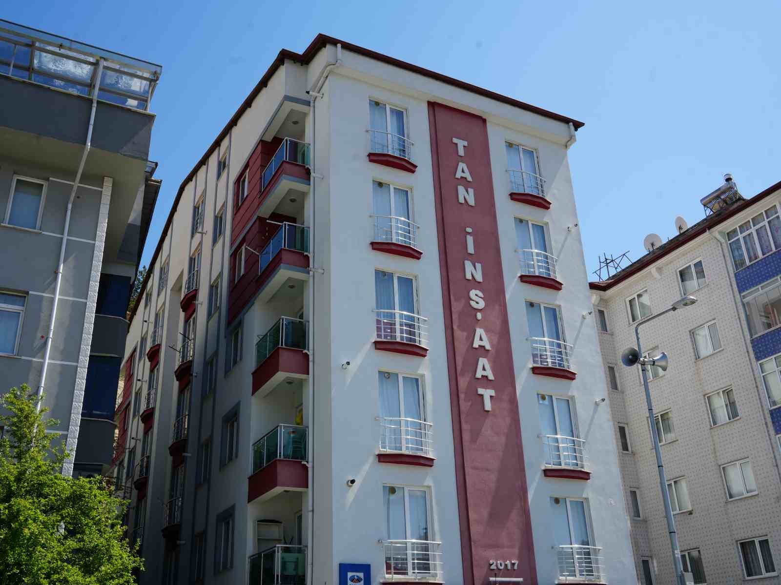 apartmani-saran-kokunun-ardindan-vahset-cikti