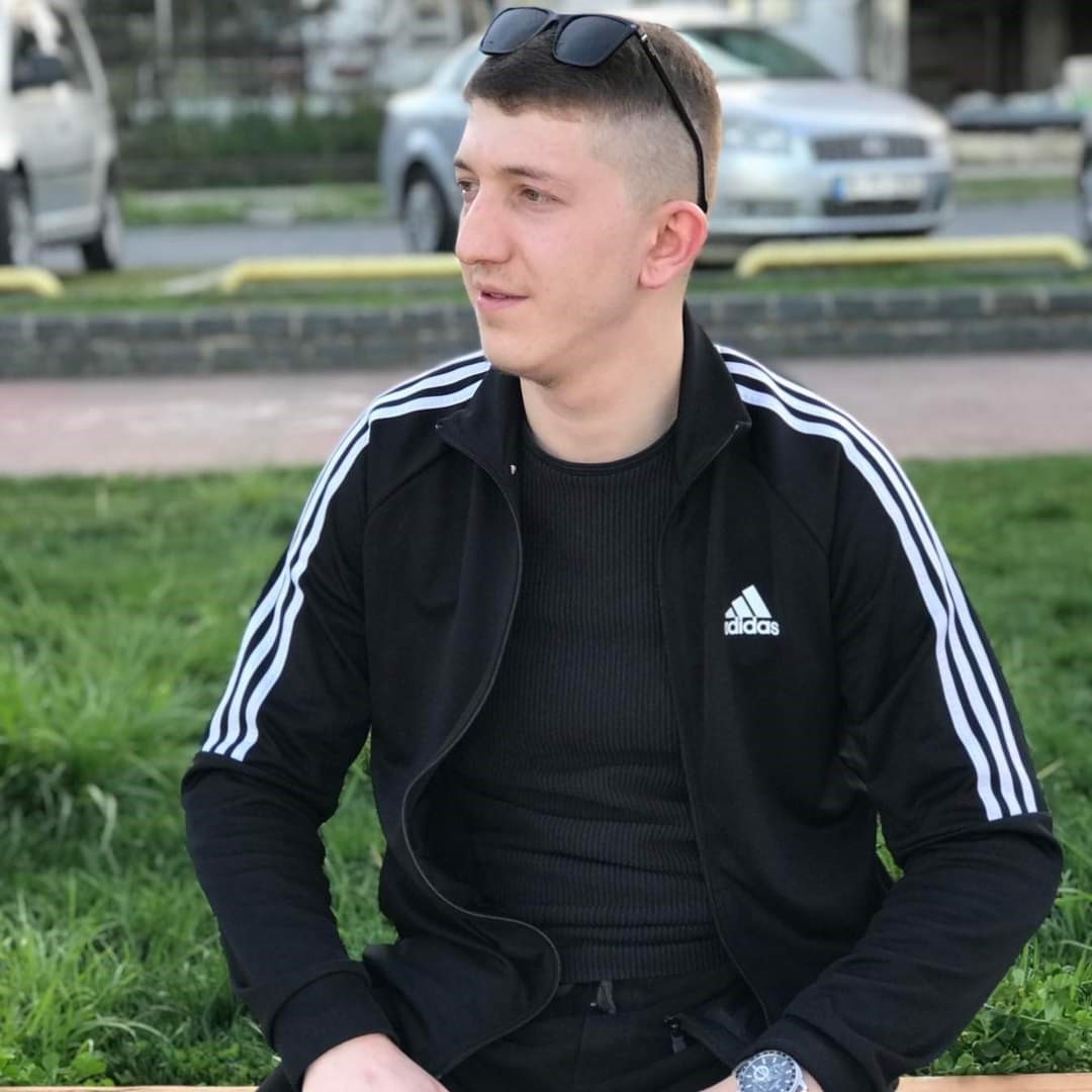 atmden-para-cekerken-oldurulen-gencin-vurulma-aninin-guvenlik-kamera-goruntuleri-ortaya-cikti