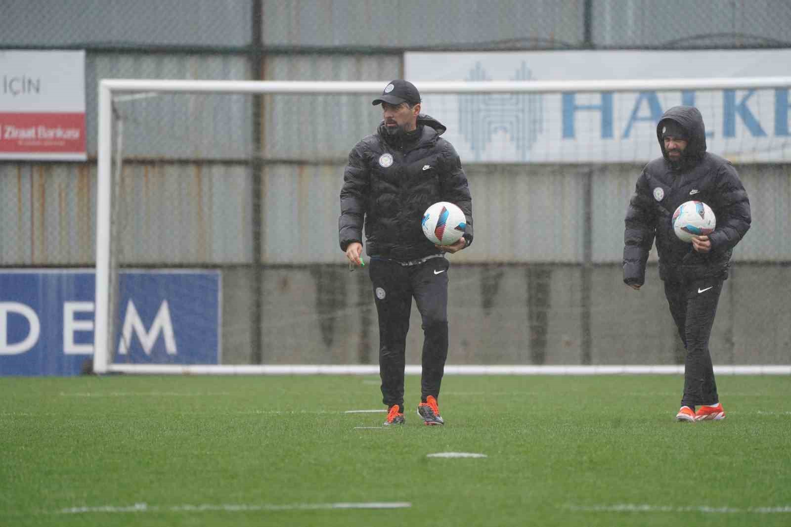 caykur-rizespor-trabzonspor-maci-hazirliklarini-surdurdu