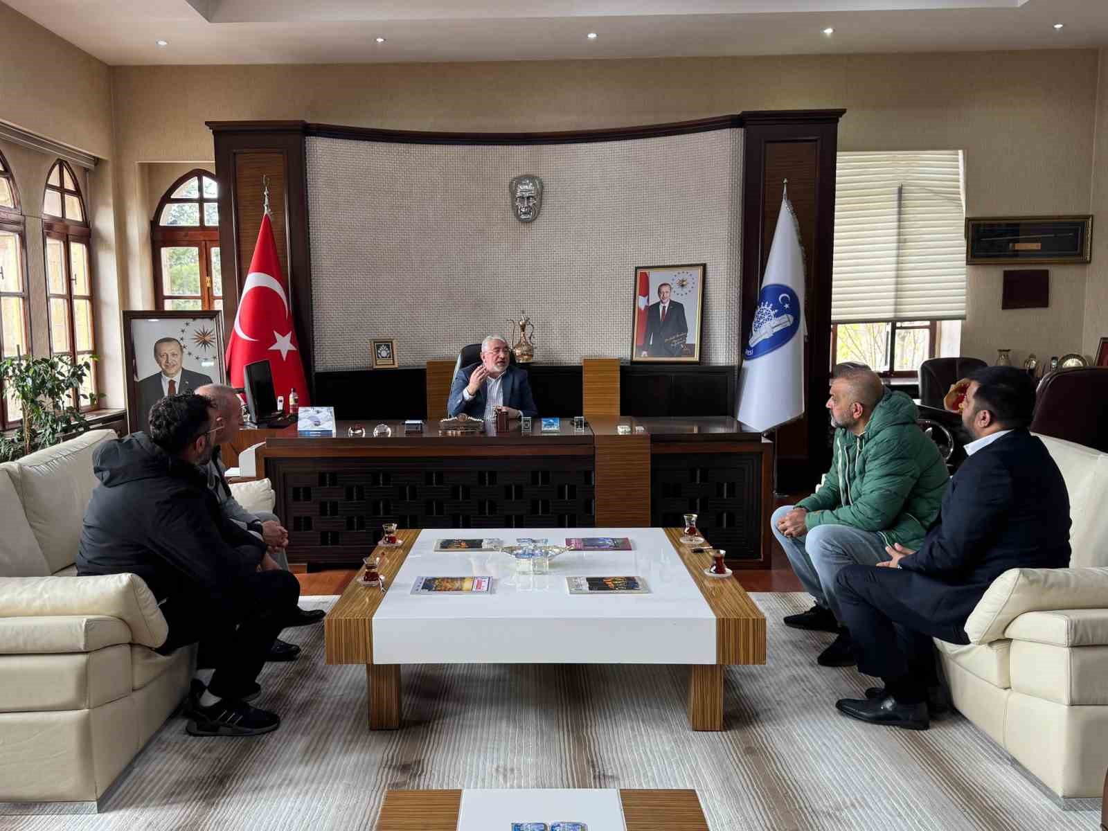 corum-belediye-baskani-asgin-corum-pazari-denildiginde-herkesin-aklina-ahlak-guven-ve-erdem-gelecek