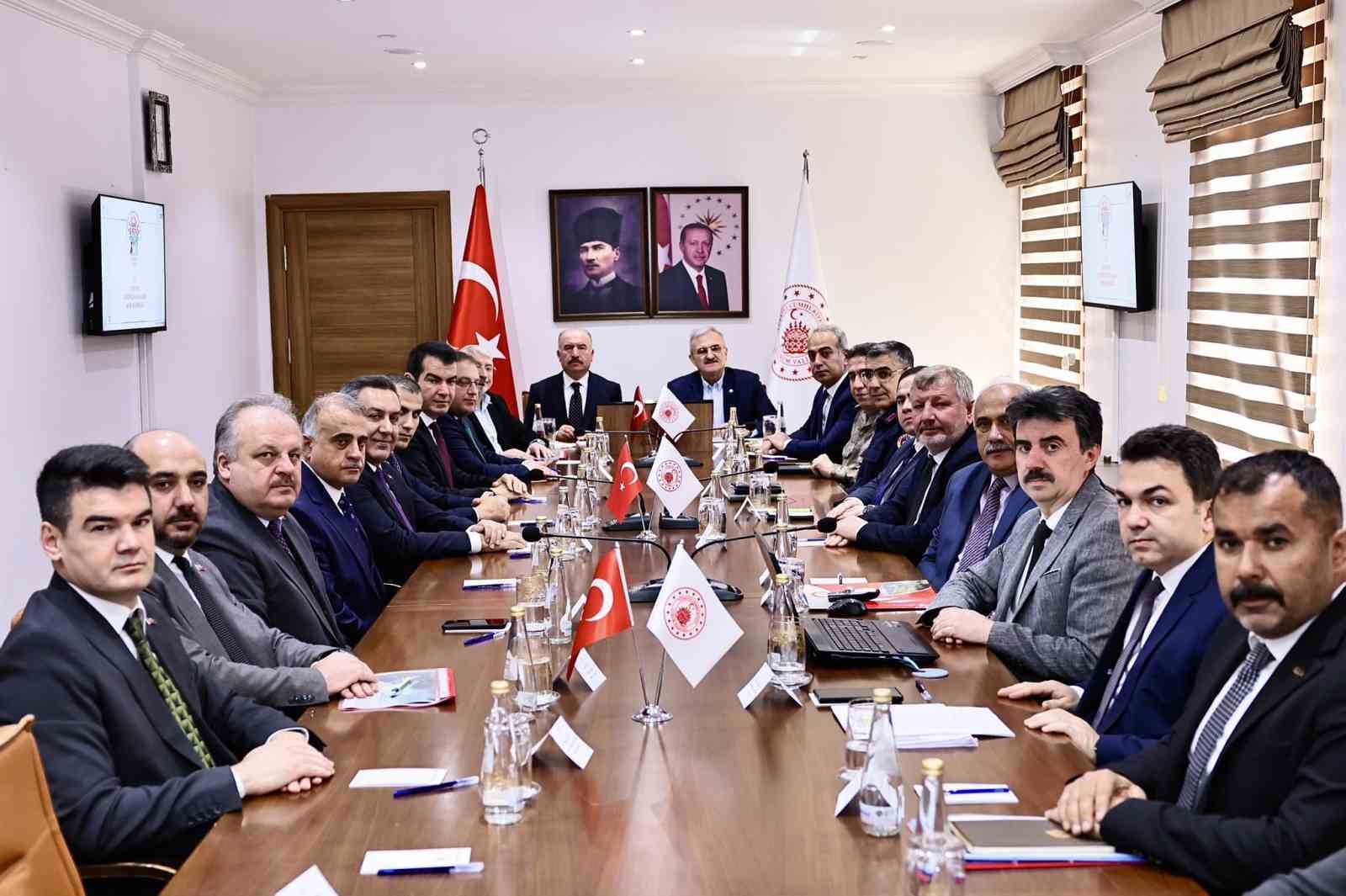 corumda-atiklardan-sokak-hayvanlari-icin-mama-uretilecek