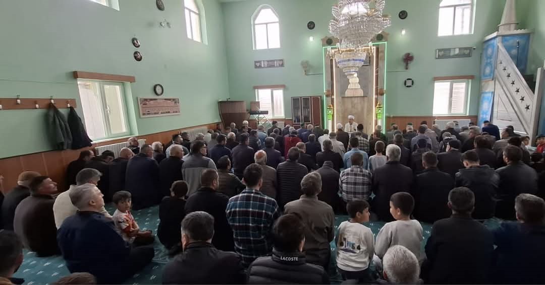corumda-koyluler-yagmur-duasina-cikti