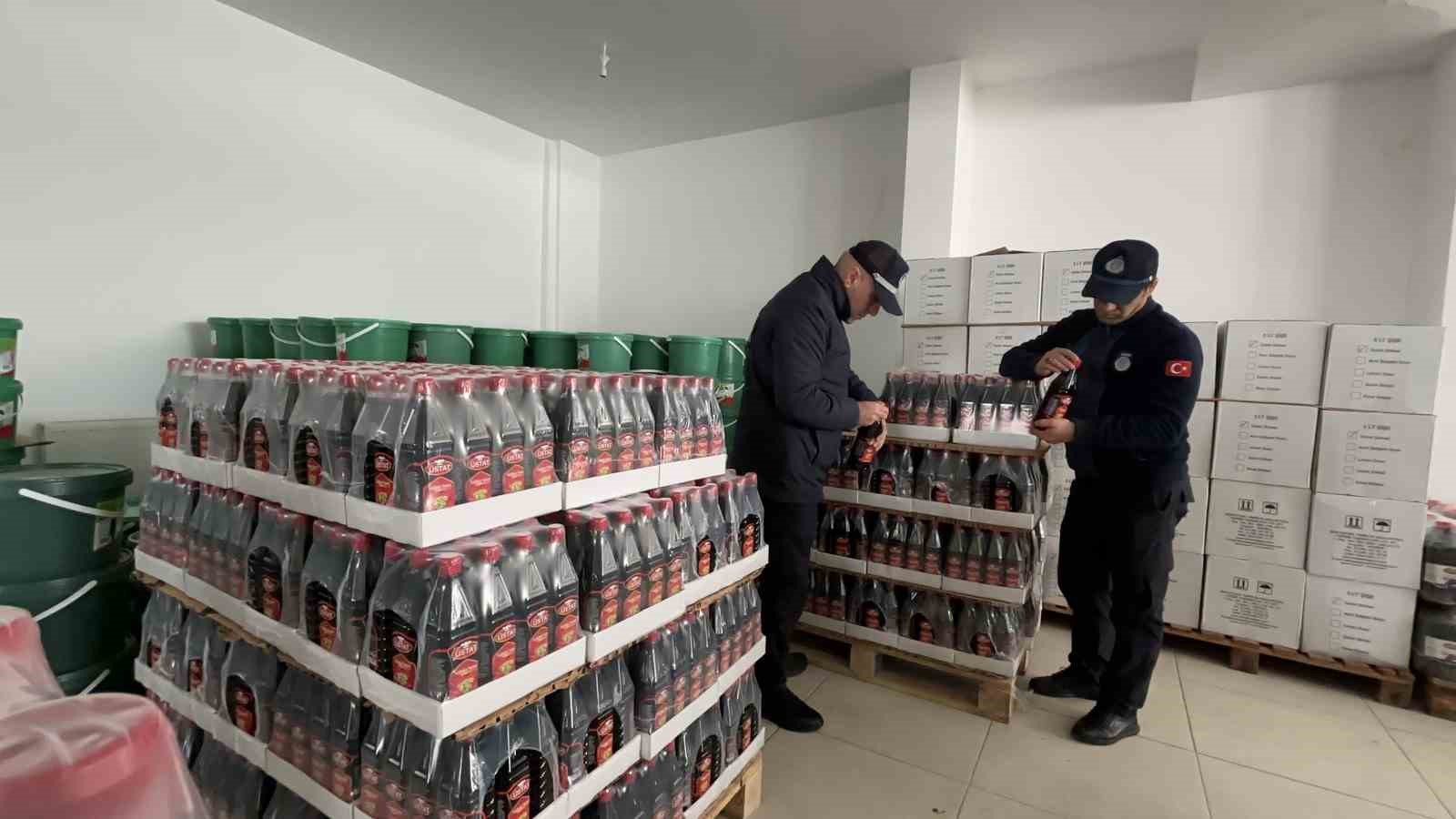 corumda-tarihi-gecmis-4-bin-200-sise-salgam-imha-edildi