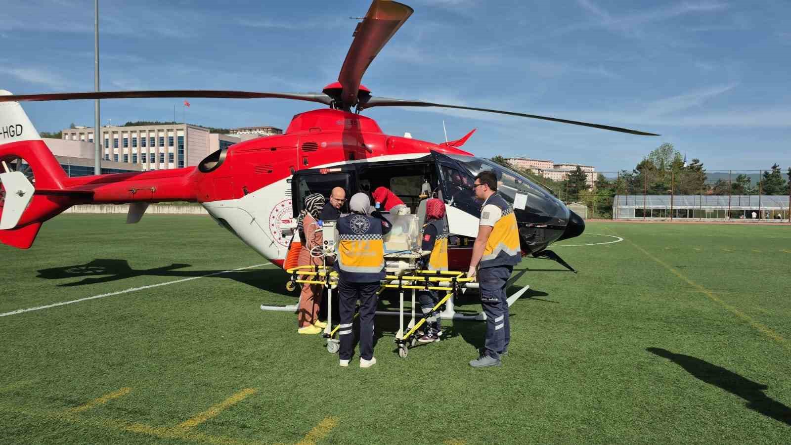 helikopter-ambulans-kalp-rahatsizligi-olan-4-gunluk-bebek-icin-havalandi
