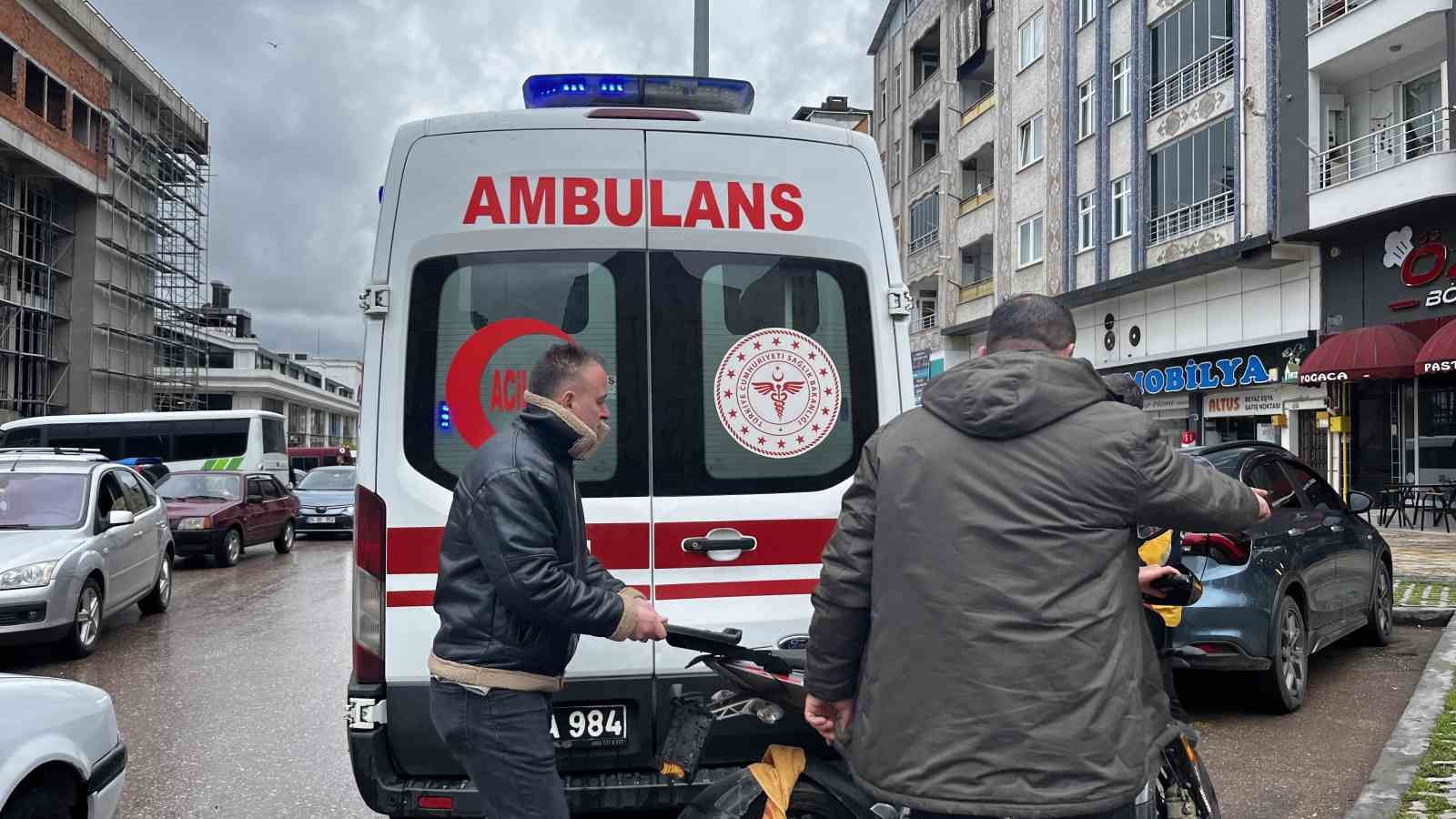 orduda-hafif-ticari-araca-carpan-motosikletin-surucusu-yaralandi