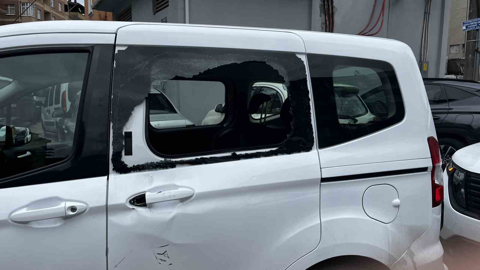 orduda-hafif-ticari-araca-carpan-motosikletin-surucusu-yaralandi