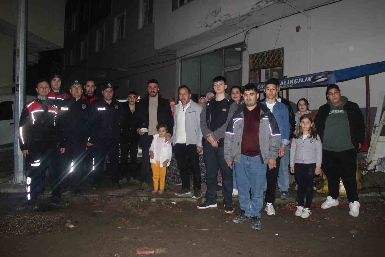 orduda-olay-ihbarina-giden-polislere-pasta-surprizi