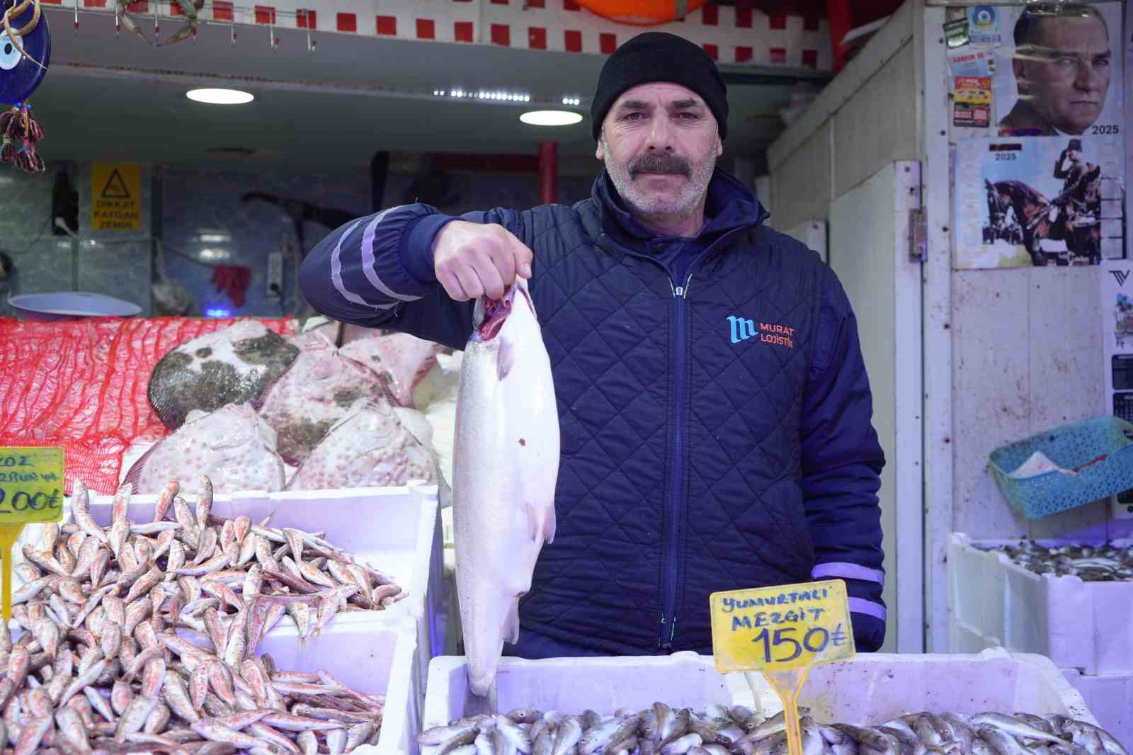 vira-bismillahtan-vedaya-sezonun-son-baliklari-tezgahlarda