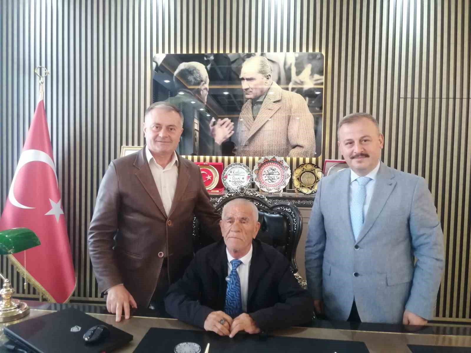 73-yasinda-dilegi-kabul-oldu-kaymakam-koltuguna-oturdu