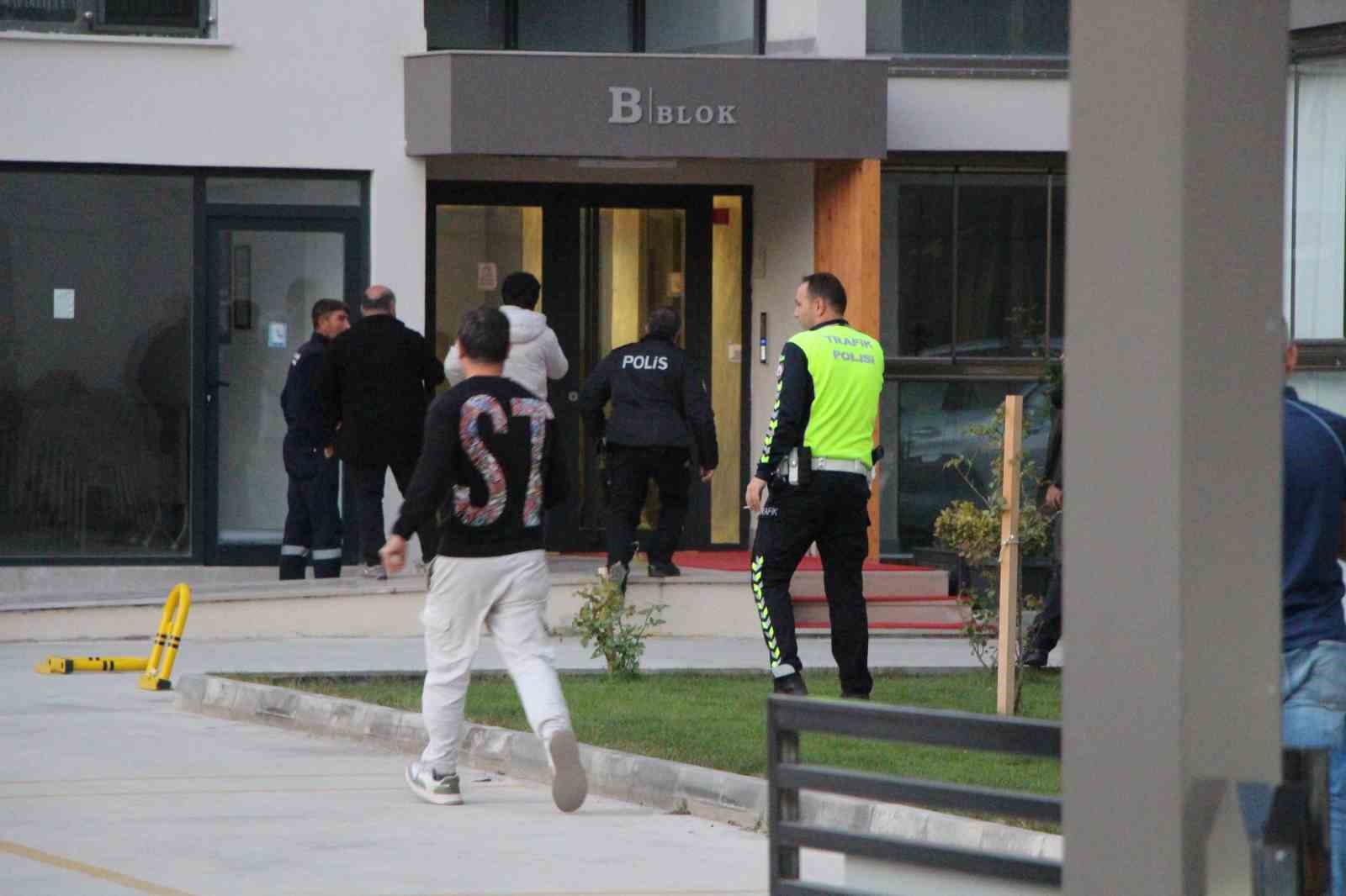 amasyada-binaya-giren-yaban-domuzu-polis-operasyonuyla-etkisiz-hale-getirildi