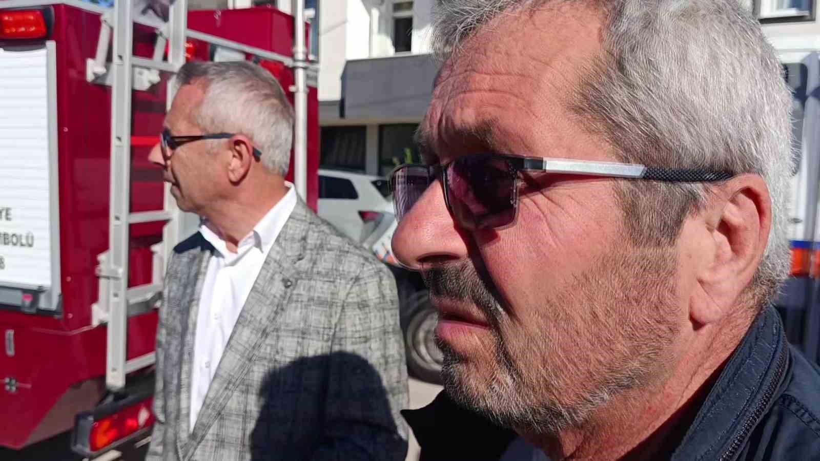 amasyada-direge-carpan-otomobil-ikiye-ayrildi-2-yarali
