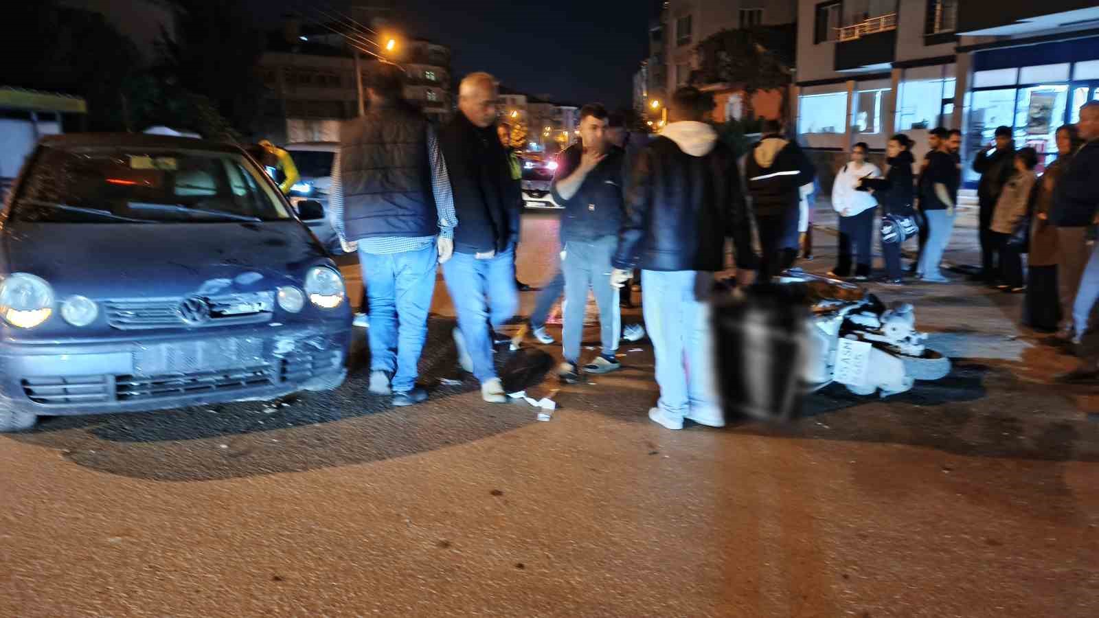 bafrada-otomobilin-carptigi-kurye-yaralandi
