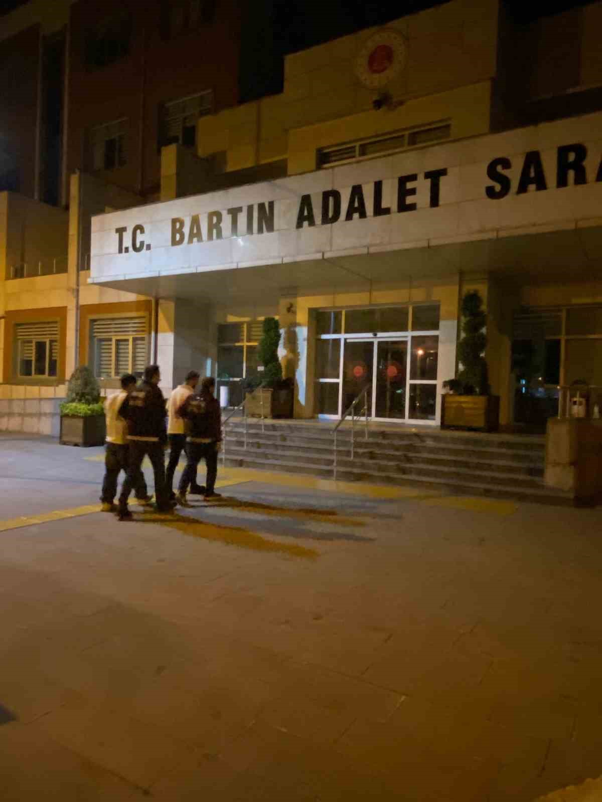 bartinda-uyusturucu-operasyonu-8-gozalti