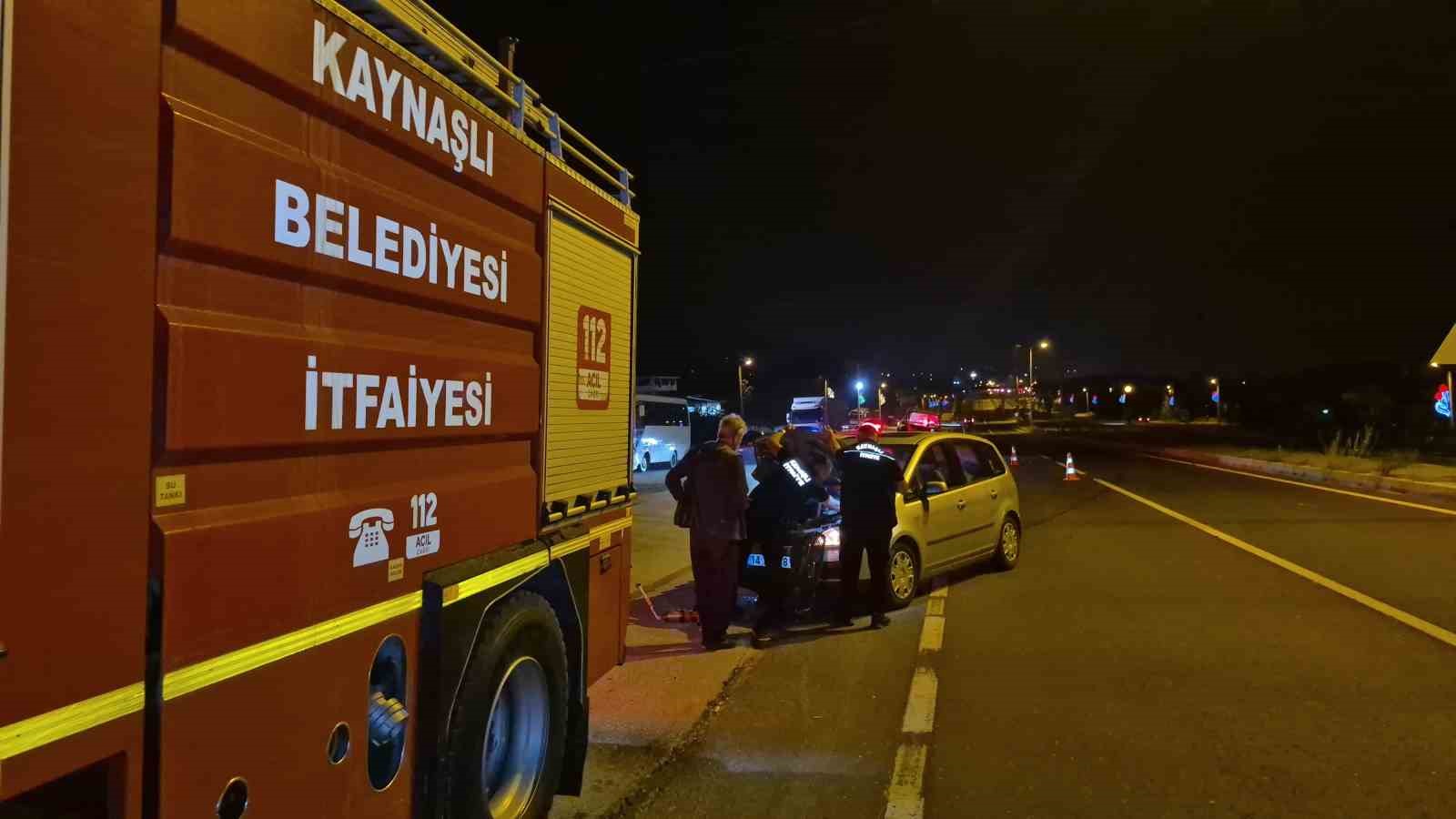 bolu-dagi-cikisinda-otomobil-ile-traktor-carpisti-2-yarali