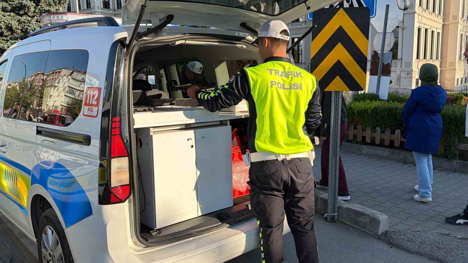 boluda-elektrikli-bisiklet-ile-cip-carpisti-14-yasindaki-cocuk-yaralandi