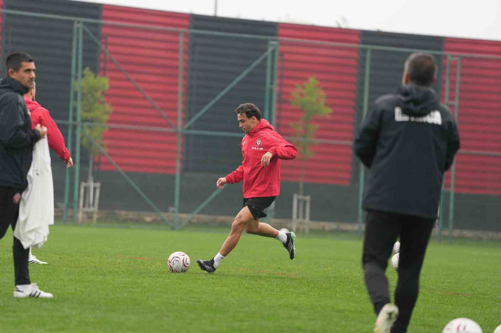 corum-fk-caykur-rizespor-mesaisini-surdurdu