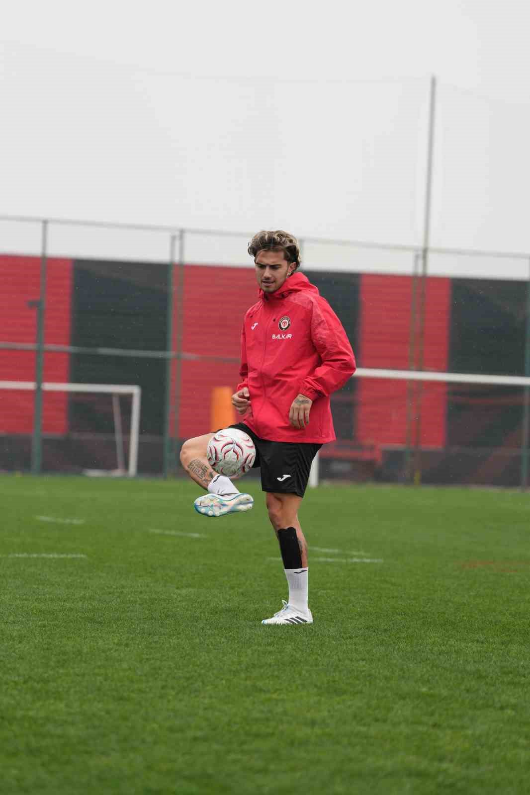 corum-fk-caykur-rizespor-mesaisini-surdurdu