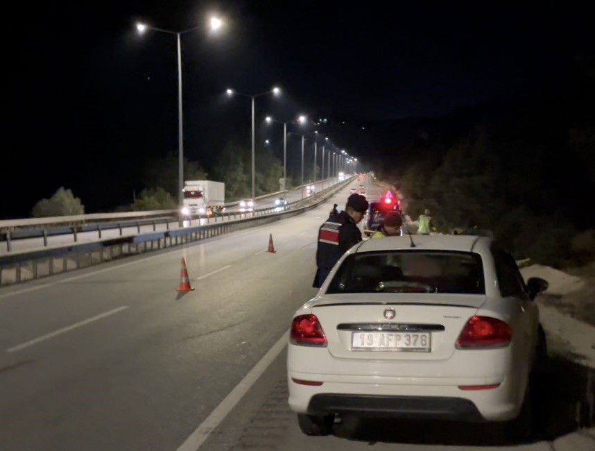 corumda-trafik-kazasinda-agir-yaralanan-kadin-hayatini-kaybetti