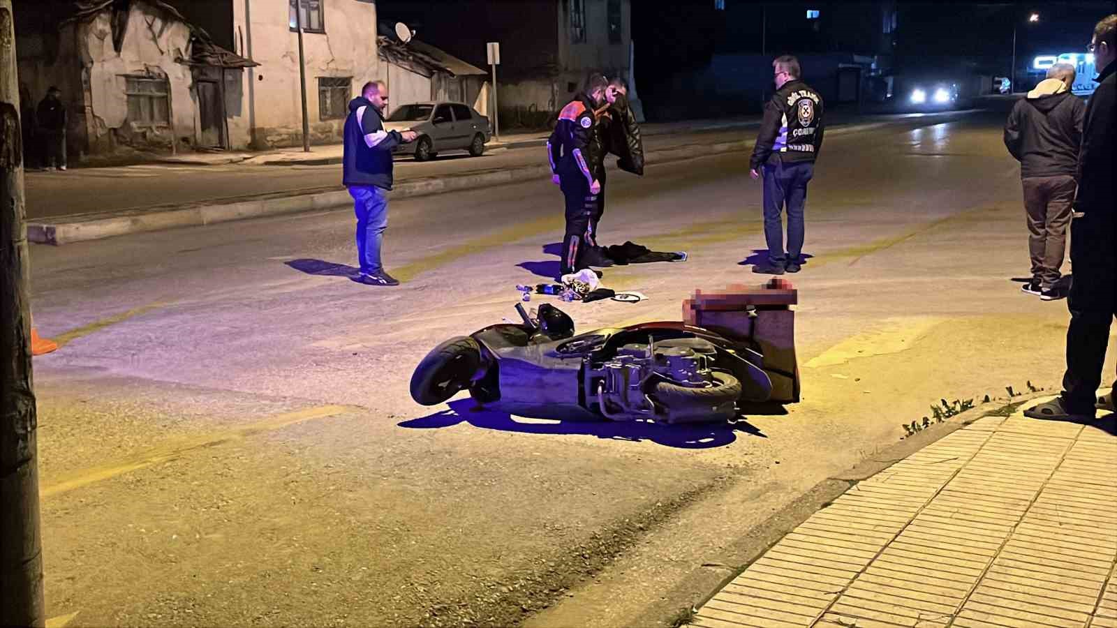 dur-ihtarina-uymayan-motosiklet-polis-memuruna-carpti