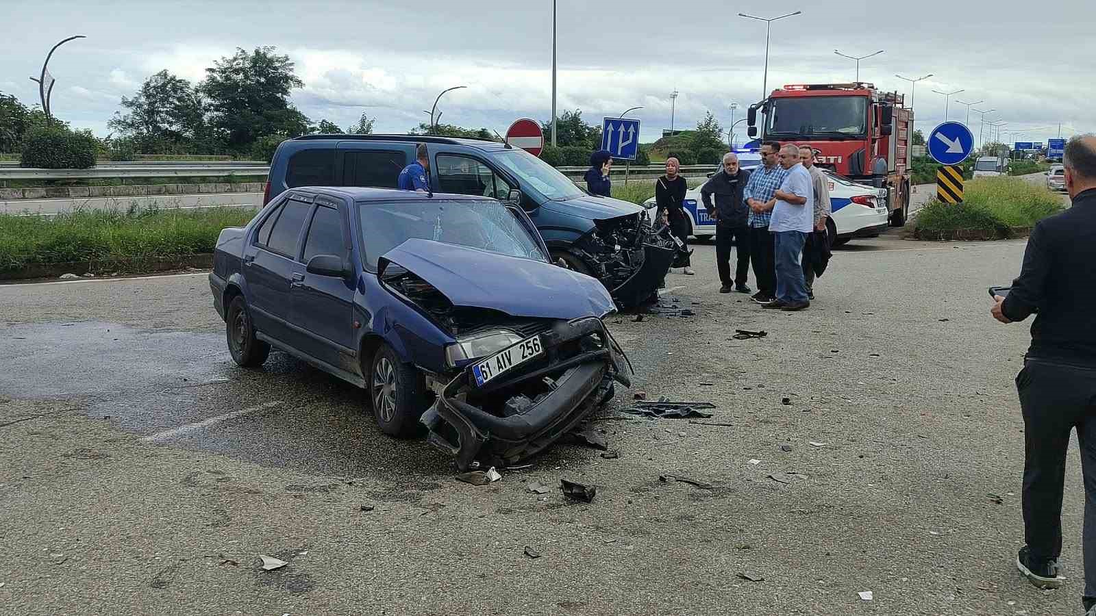 eynesilde-trafik-kazasi-2-yarali