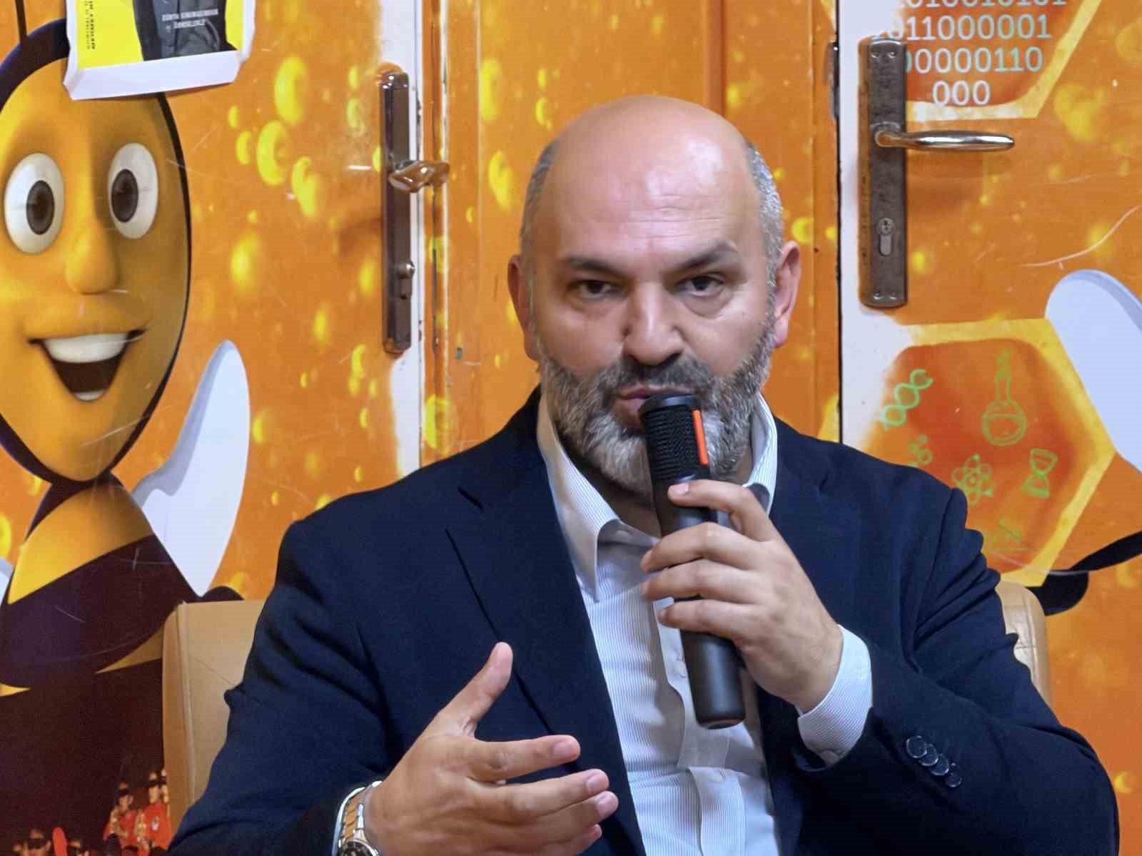hasan-davulcu-rtuk-turk-televizyon-medyasini-yasatmaya-calisiyor