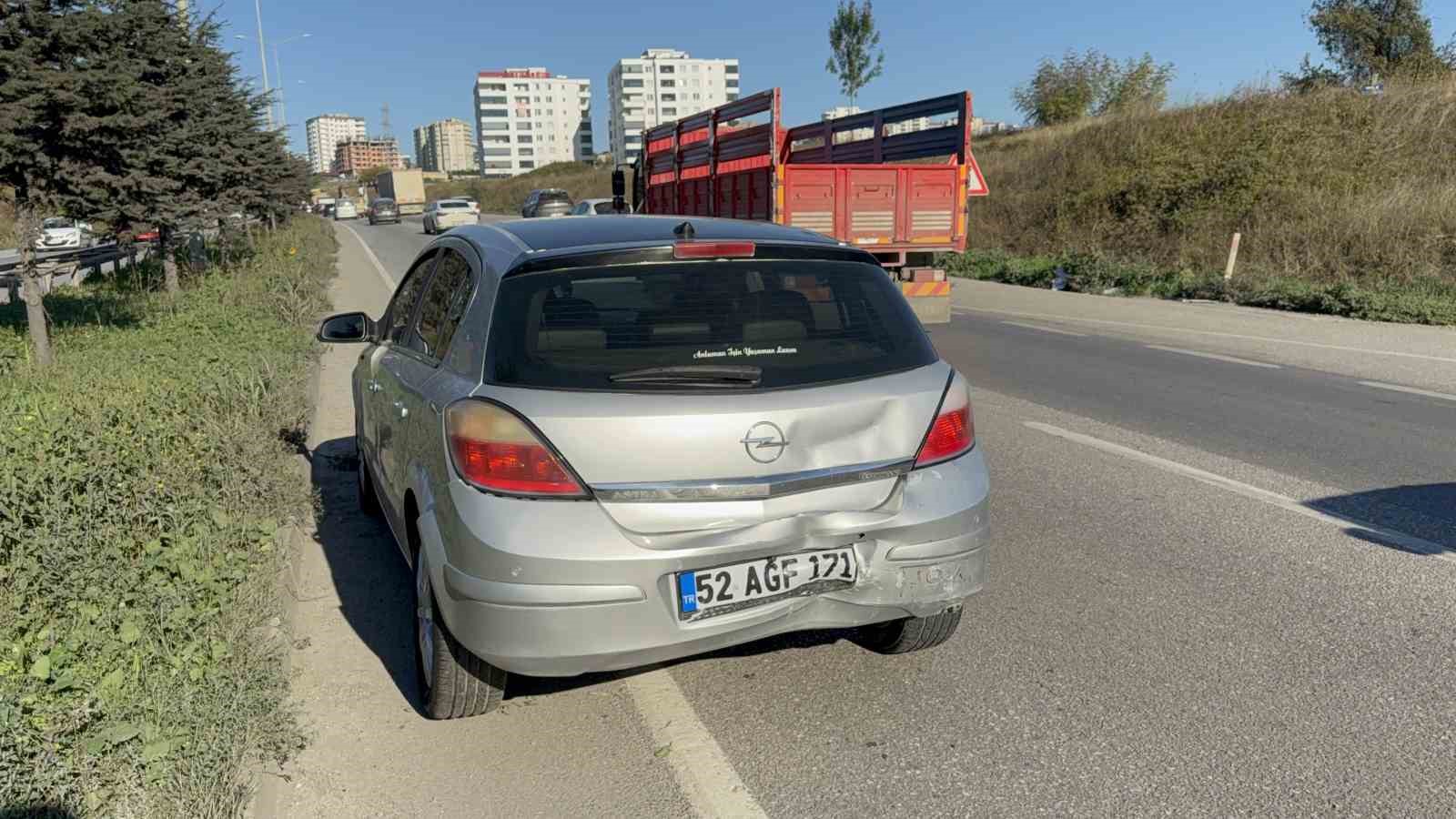 ilkadimda-otomobiller-carpisti
