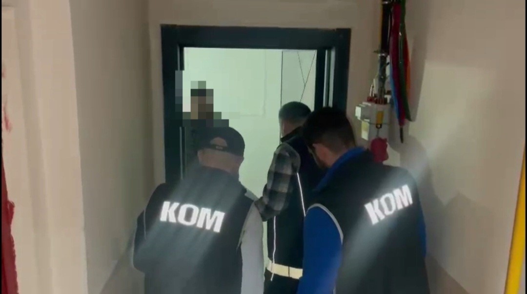 karabukte-sahte-11-bin-700-dolar-ele-gecirildi