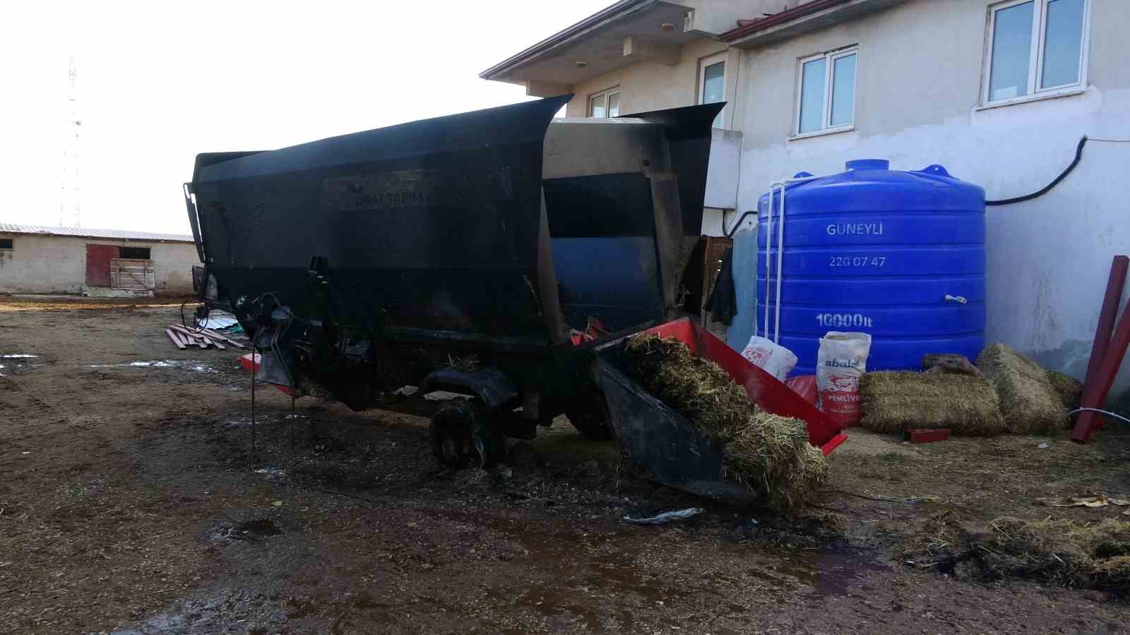 kastamonuda-cikan-yanginda-8-bin-balya-samani-kule-dondu