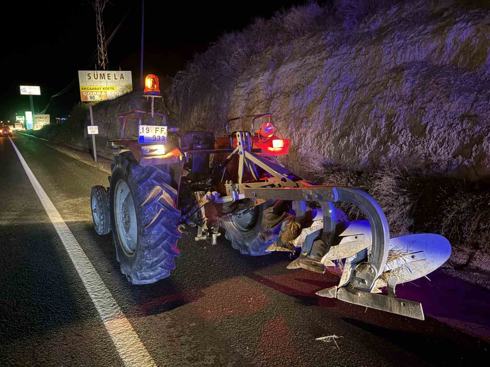 kastamonuda-motosiklet-traktore-carpti-1-yarali