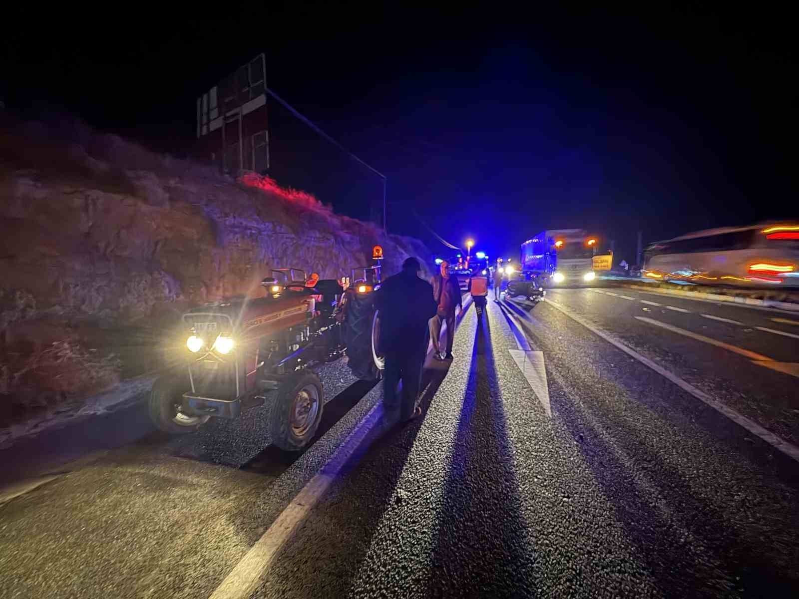 kastamonuda-motosiklet-traktore-carpti-1-yarali