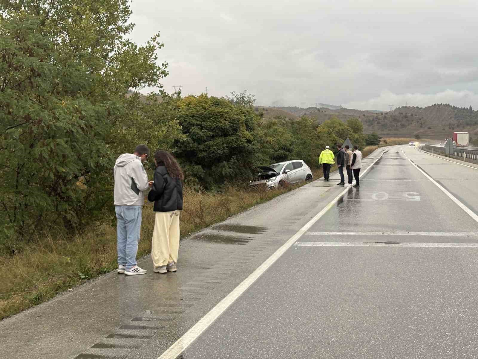 kastamonuda-yagis-kazayi-beraberinde-getirdi