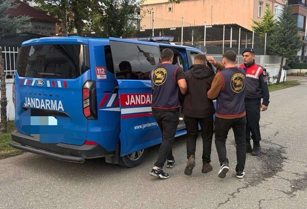 orduda-evden-altin-ve-nakit-para-calan-hirsizlik-suphelisi-2-kisi-tutuklandi