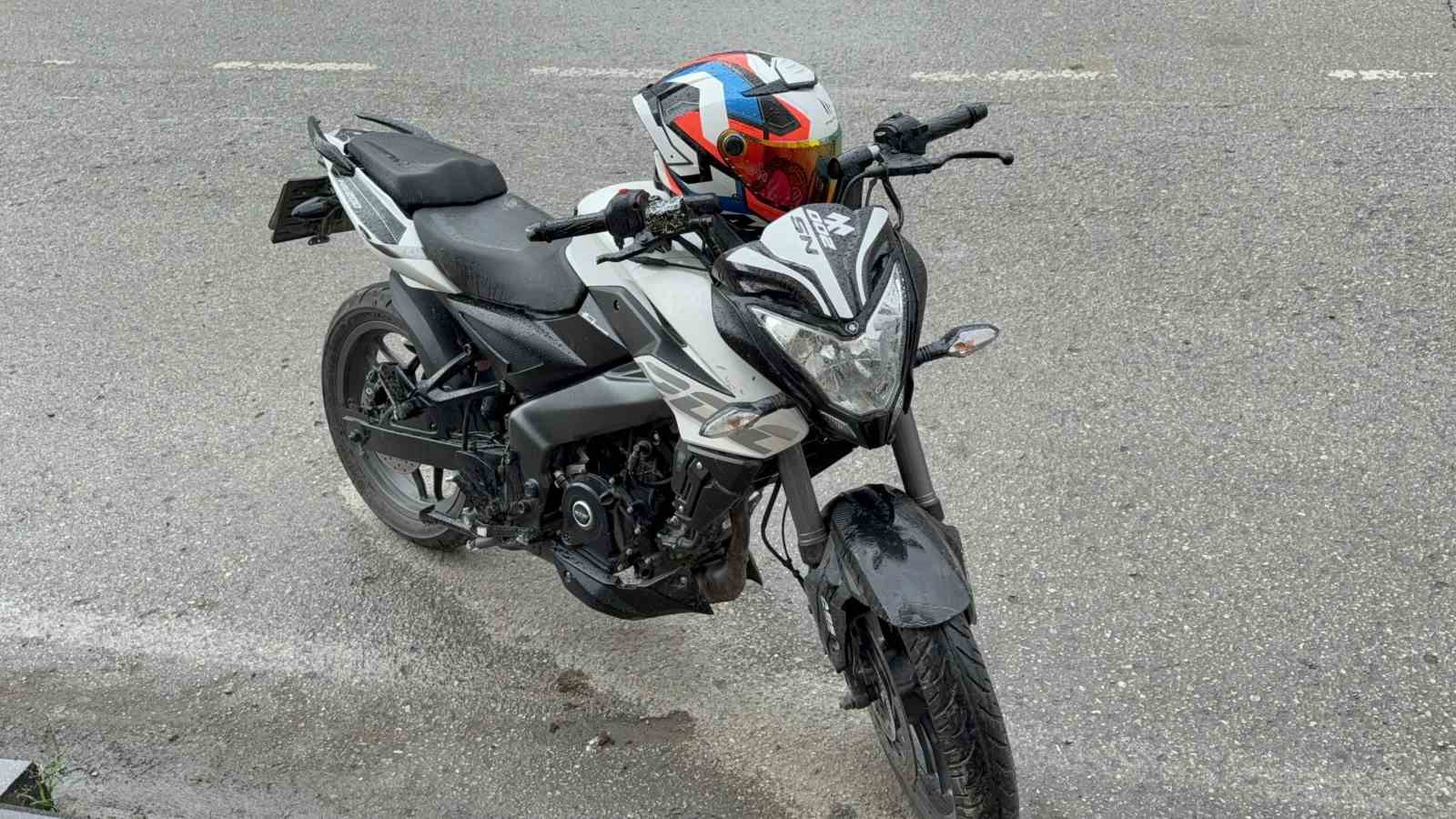 otomobile-carpan-motosiklet-surucusu-yaralandi