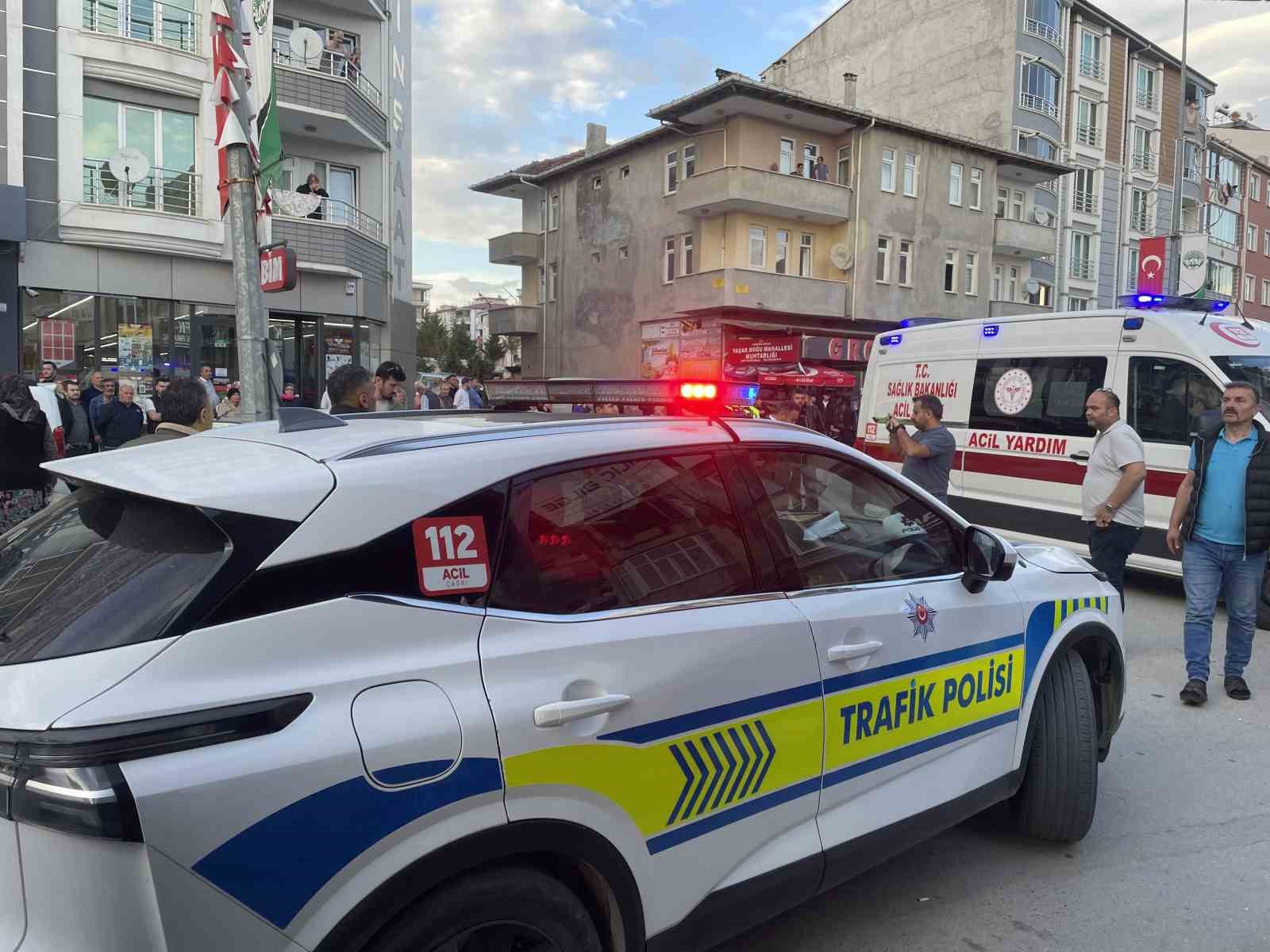 otomobilin-carptigi-kadin-agir-yaralandi